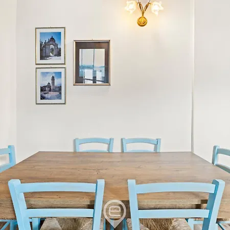 Albachiara Guest house *
